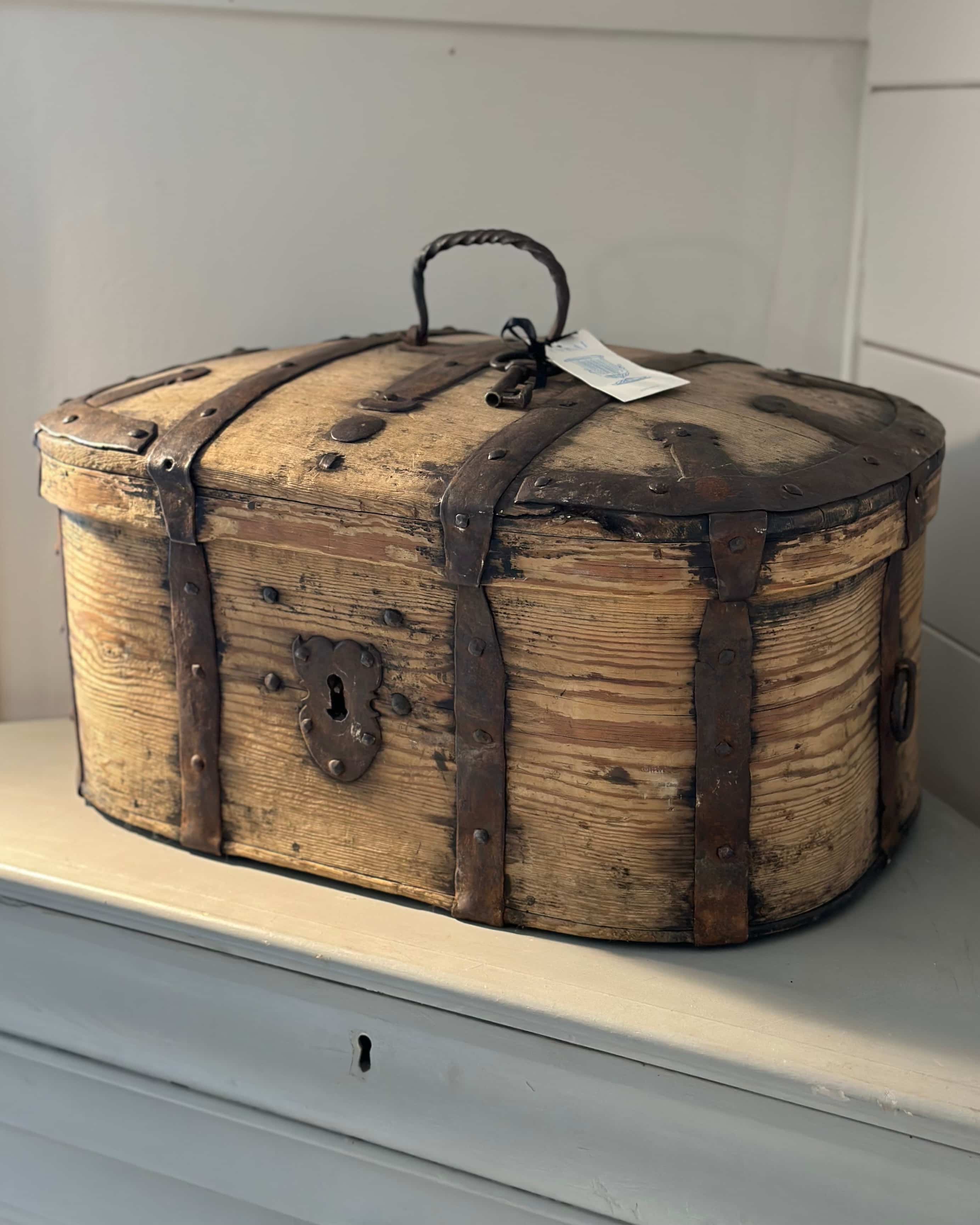 18th-Century Swedish Bentwood Marriage Chest