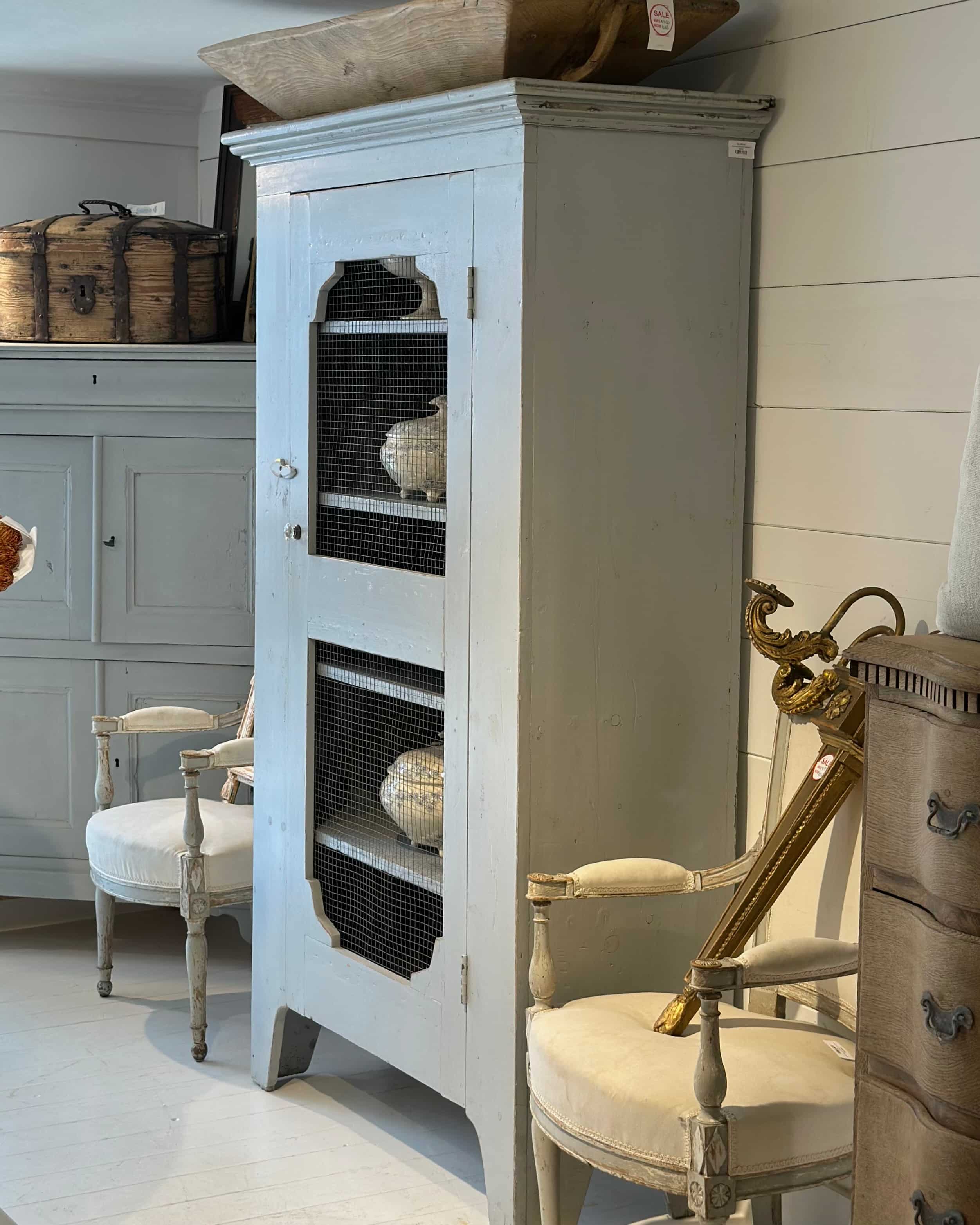 Early 20th-Century European Cupboard