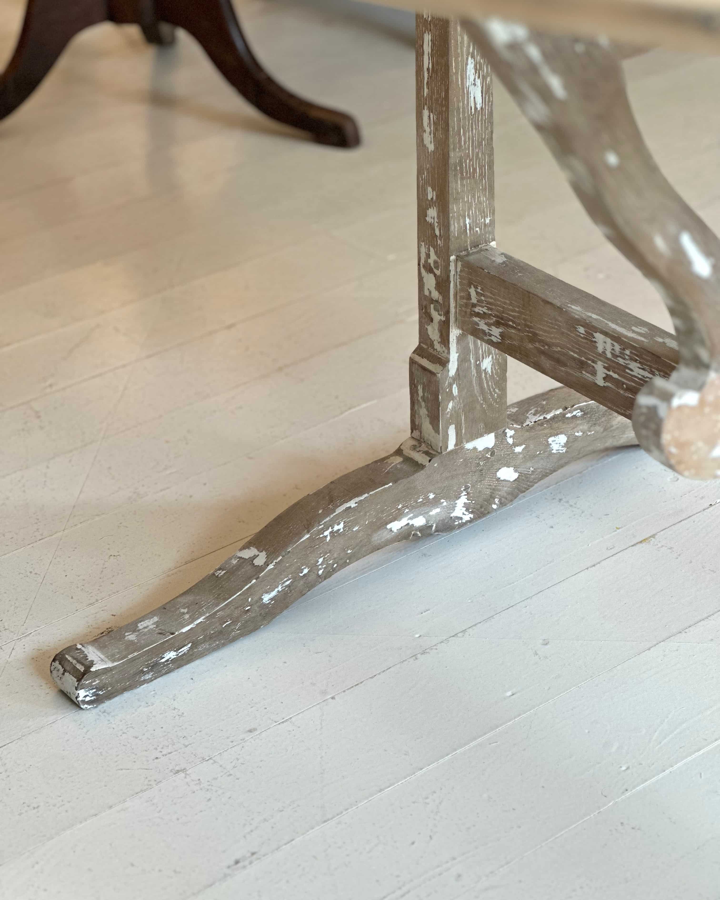 French Vendange Tilt-Top Table