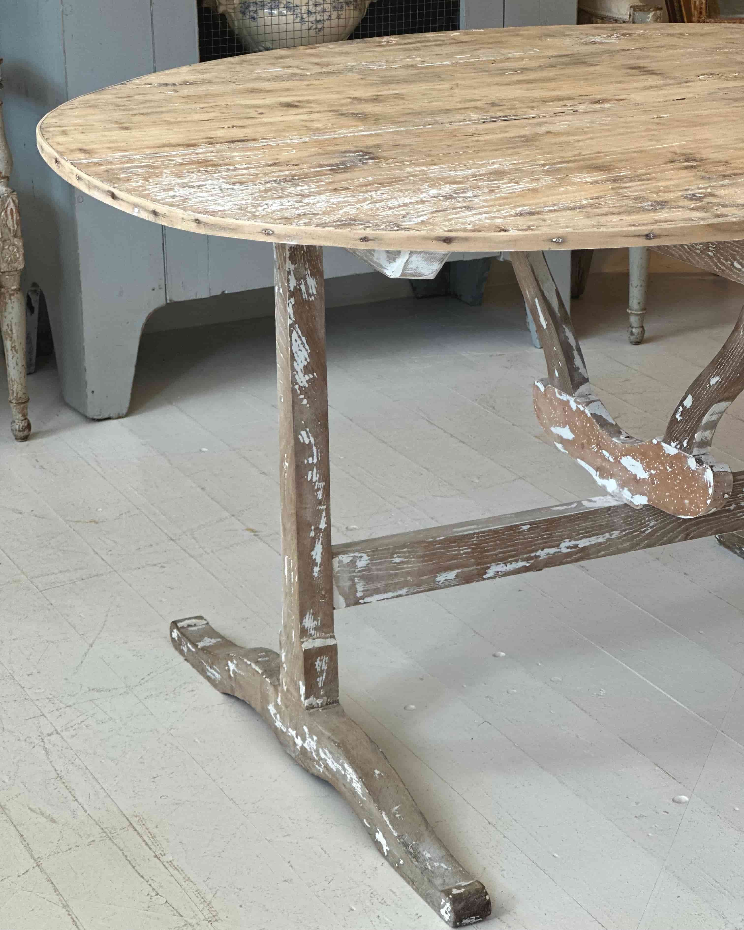 French Vendange Tilt-Top Table